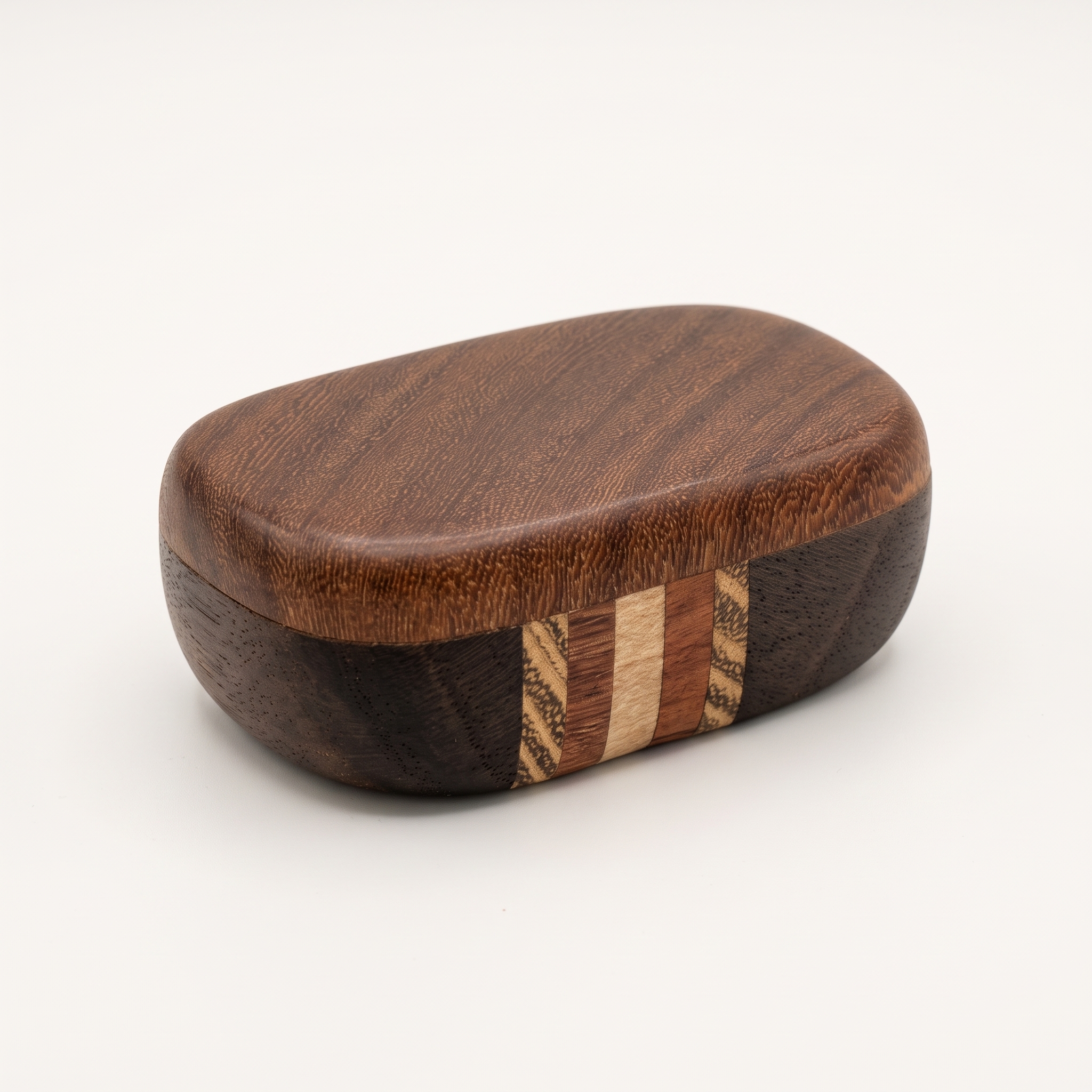 Seelenstein Holz mit Daumenkuhle – Bild 7